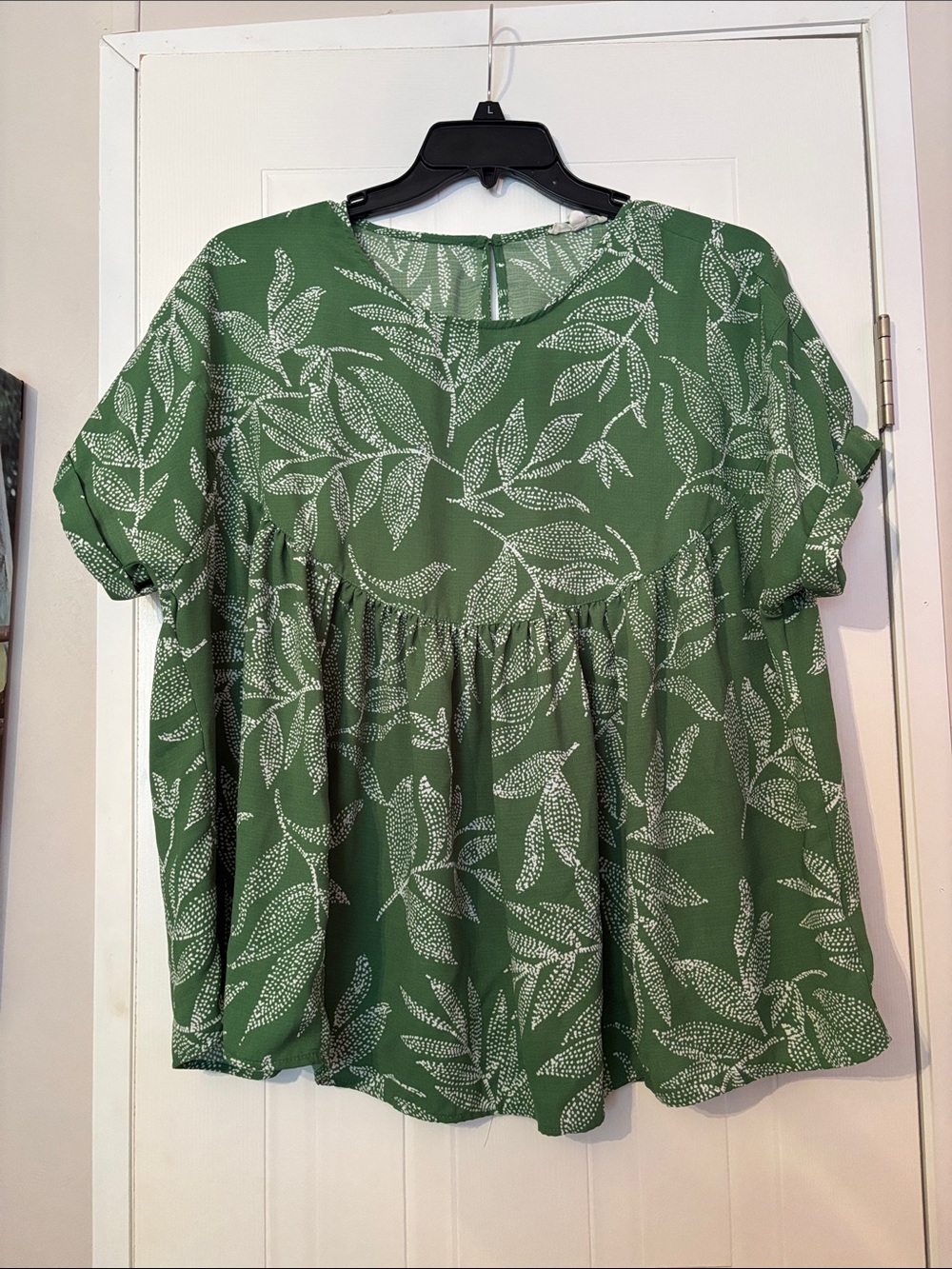 easel Green Leaf Print Short Sleeve Babydoll Blouse